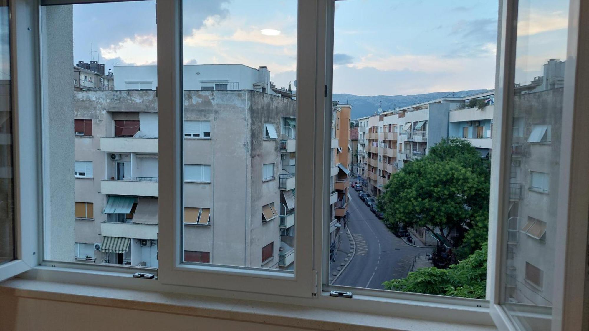 Room With Private Toilet And Terrace In City Center In Shared Apartment Split Extérieur photo